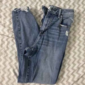 Abercrombie size 27 (4) curve love high waisted jeans. Light blue wash.